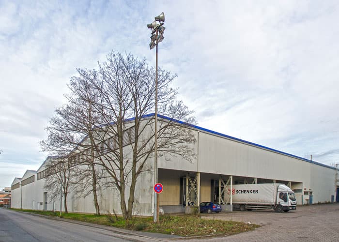 Großzügige Industriehallenfläche mit Rampentoren, Industrieweg 9 in Hannover-Nord