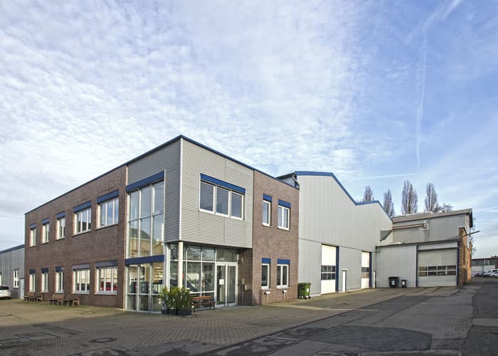 Zentral gelegene Hallenflächen mit mehrgeschossigem Bürohaus, Wohlenbergstraße 6 in Hannover-Nord